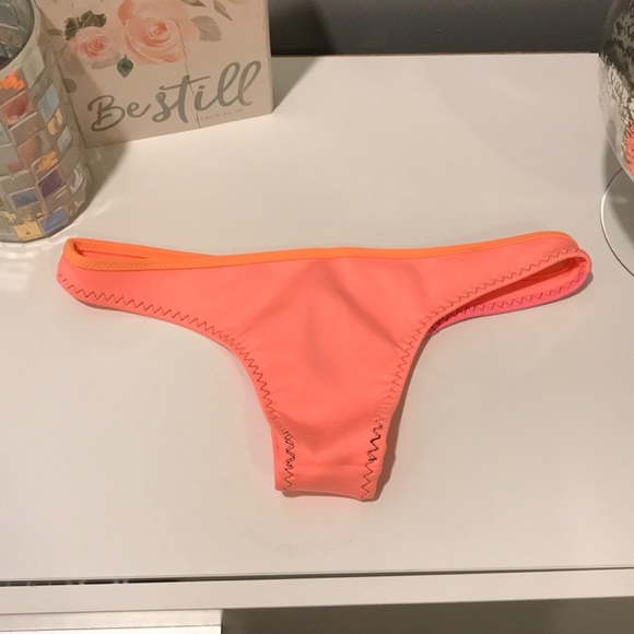 Victoria Secret bikini bottom XS - Picture 3 of 4